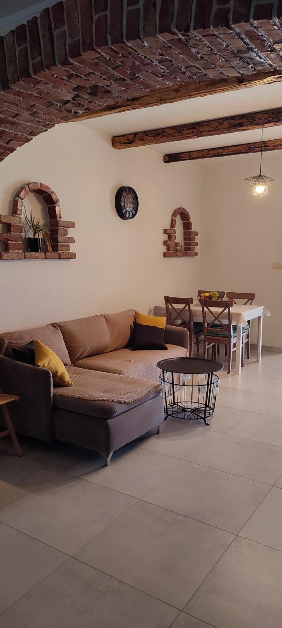 Apartments Tinjarosa Mundanije Luaran gambar