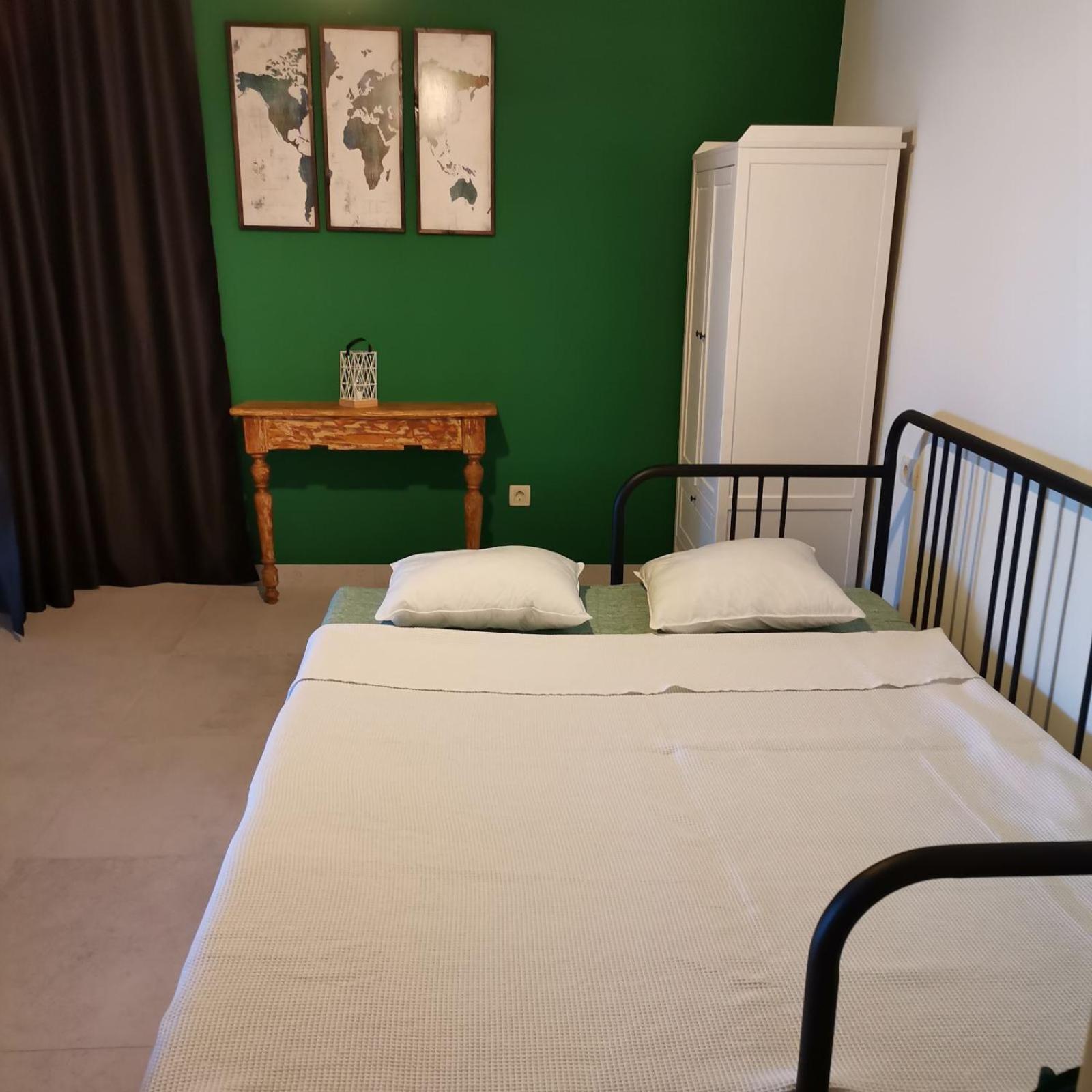 Apartments Tinjarosa Mundanije Luaran gambar